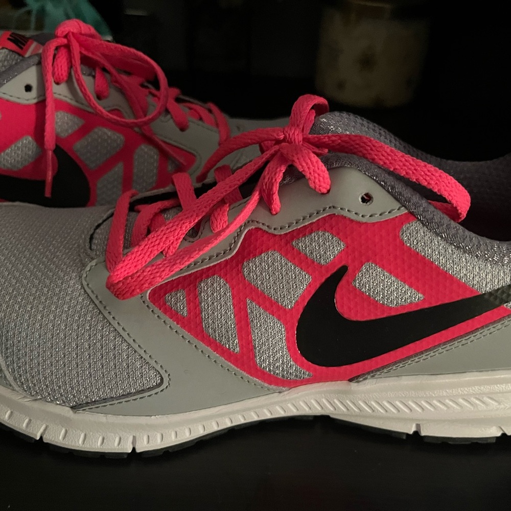 Nike  Downshifter 6.5 Gray Running Shoes Sneakers Size 6.5Y